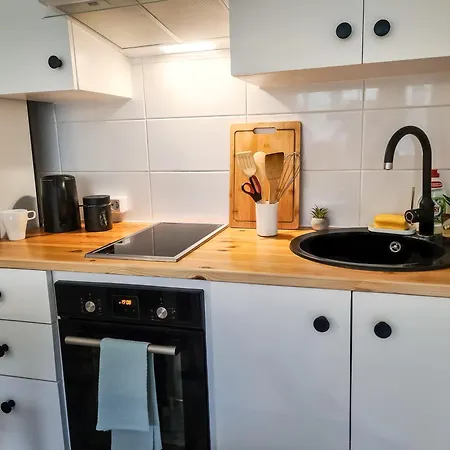 Tammsaare 28 * Pärnu